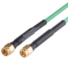Radiall 500mm 绿色 公 SMA 至 公 SMA 50 Ω 同轴电缆组件 R286300751