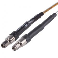 Radiall 910mm 公 SMA 至 公 SMA 50 Ω 同轴电缆组件 R288940001