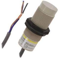 Omron IP66 柱体 电容式传感器 E2K-X8MF1 2M, 检测范围8 mm, 80mm长, PNP-NO输出